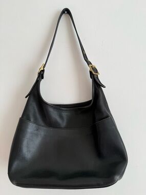 Vintage Coach 9058 Black Leather Shoulder Bag